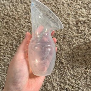 Haakaa Silicone Breast Pump/Milk Collector